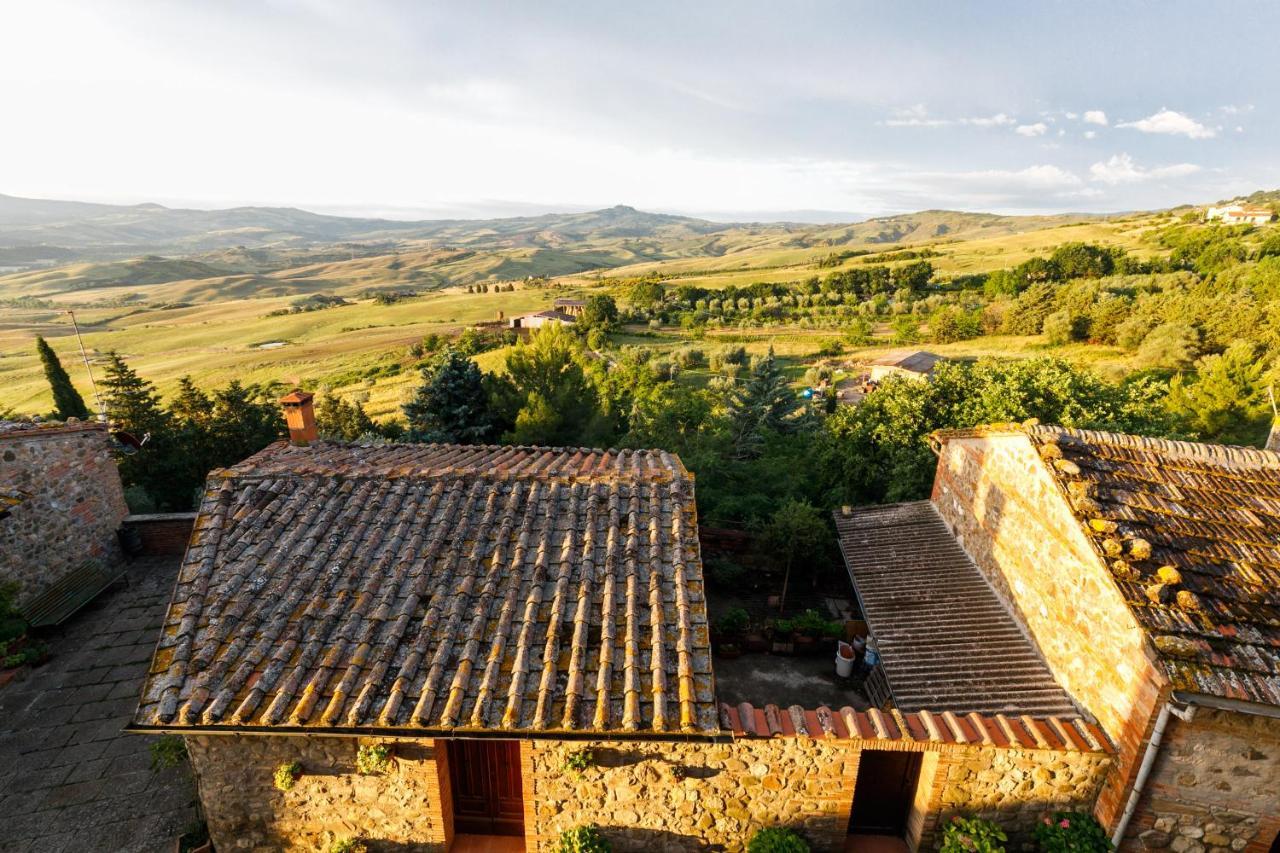 Noi2+2 Vacanze - App. ANDREA Contignano Exterior foto