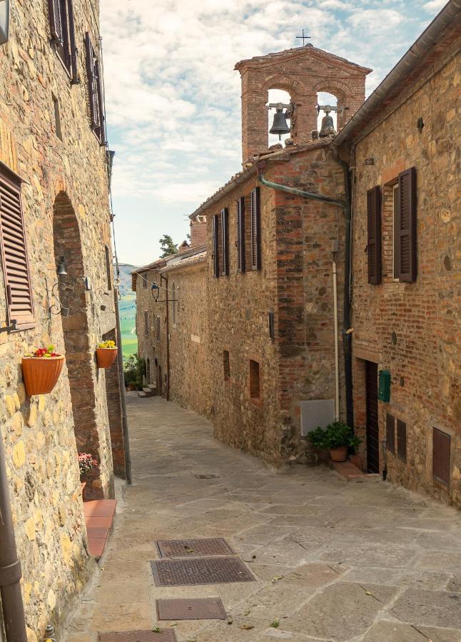 Noi2+2 Vacanze - App. ANDREA Contignano Exterior foto